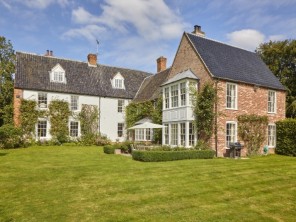 7 Bedroom Historic Manor House on the West Barsham Estate, North Norfolk, England